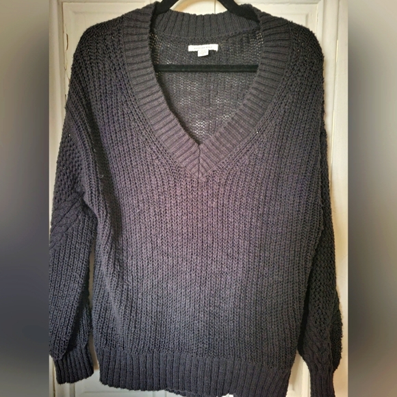 Sweater - Picture 1 of 2